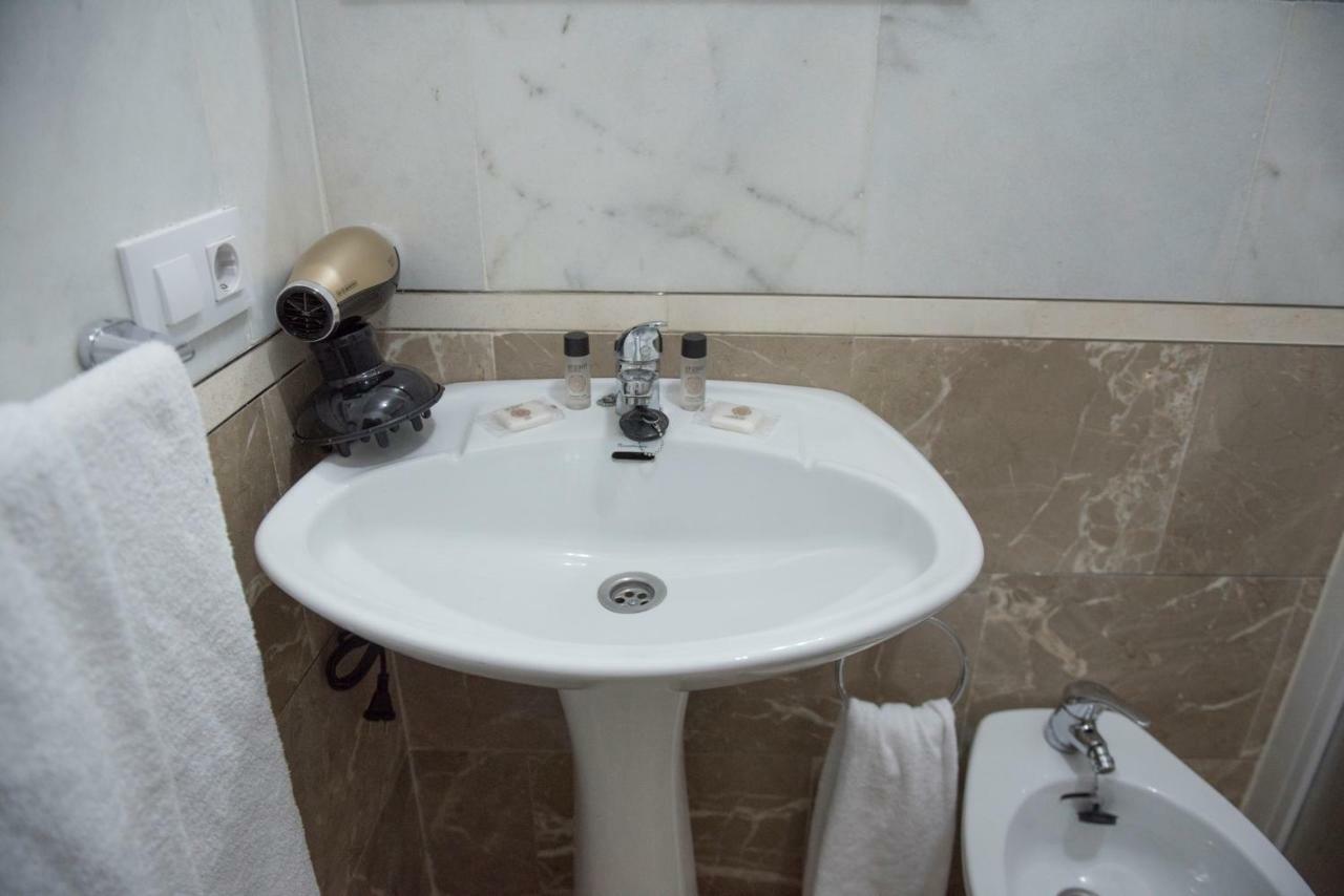 Apartamentos Luxury Puente De Triana Sevilla Exteriér fotografie