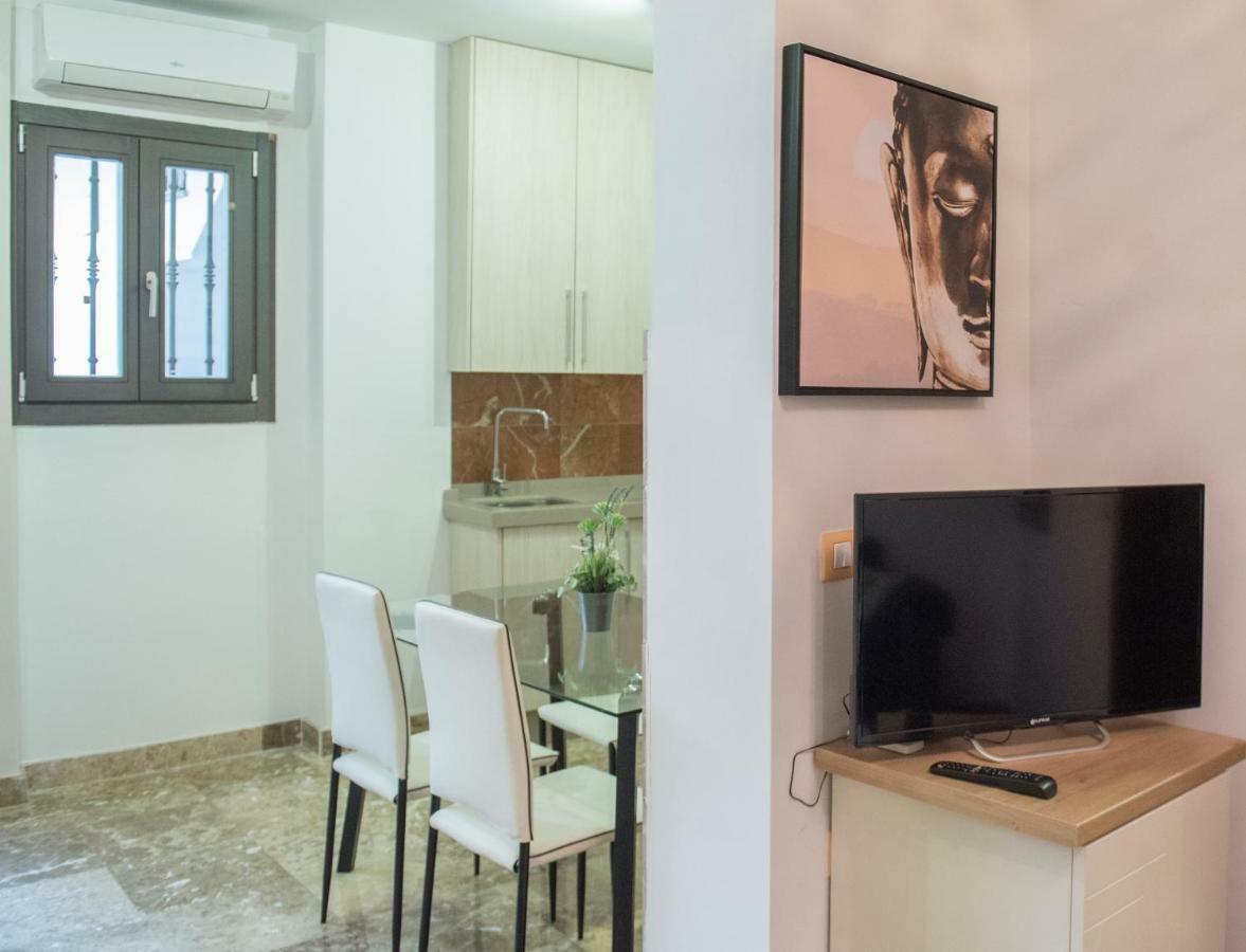 Apartamentos Luxury Puente De Triana Sevilla Exteriér fotografie