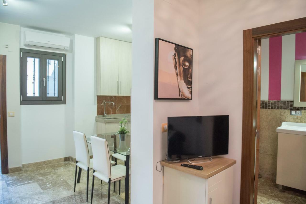Apartamentos Luxury Puente De Triana Sevilla Exteriér fotografie