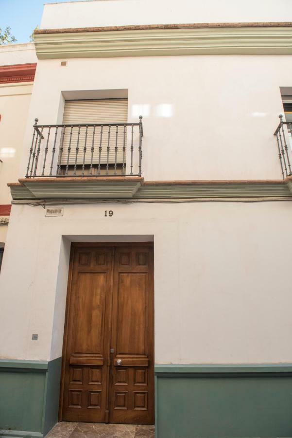 Apartamentos Luxury Puente De Triana Sevilla Exteriér fotografie